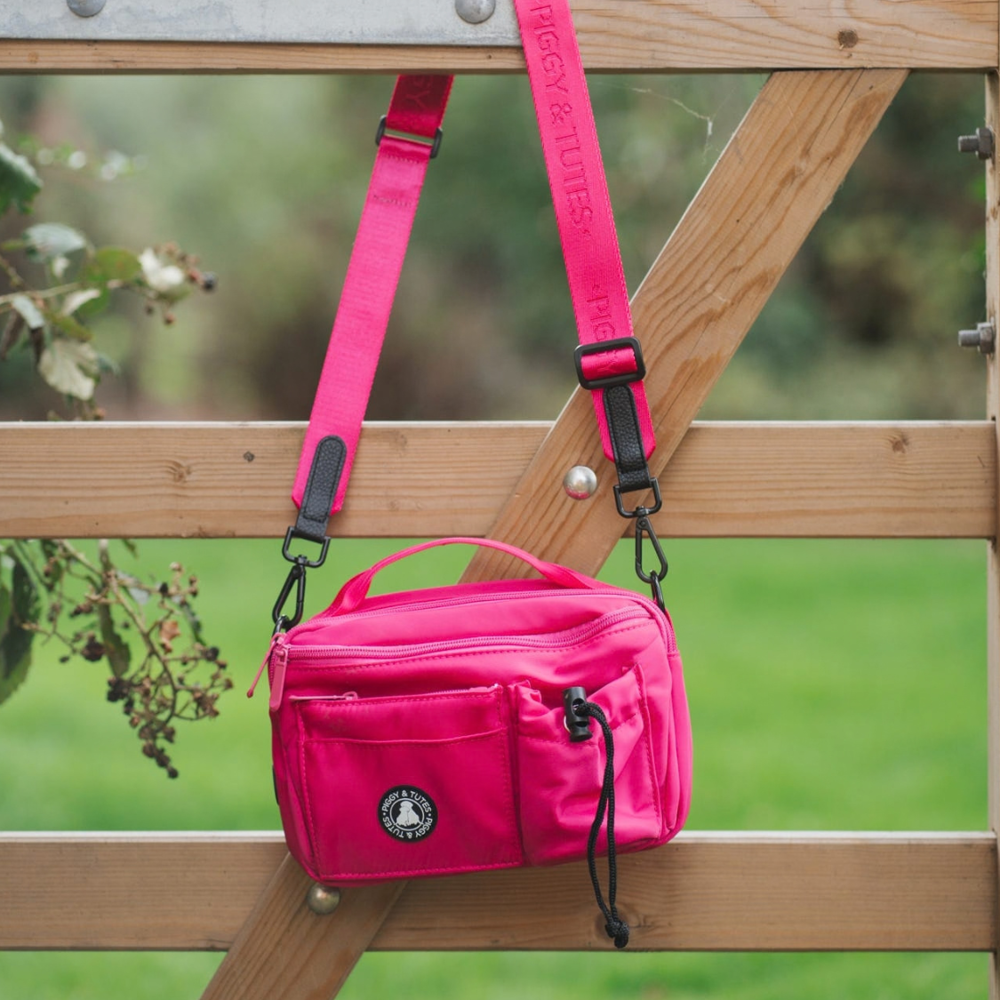 Walk+Wear Ultimate BumBag - Raspberry Pink - Image 3